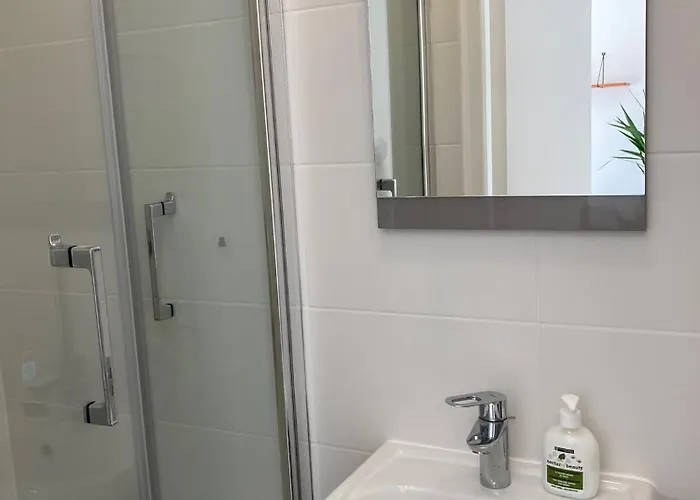 Lumineux - 2min Du Rer Appartement Gagny
